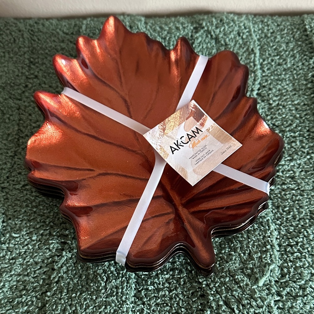 AKCAM Glass Leaf-Shaped Decorative Plate Stunning Colors! Set Of 4 NEW!